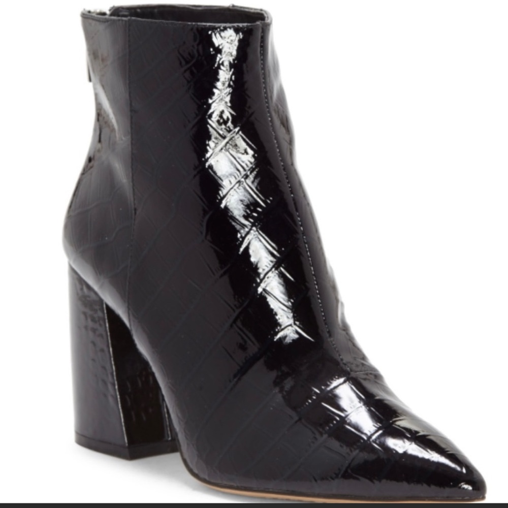 Vince Camuto Glossy Pointed Benedi Booties